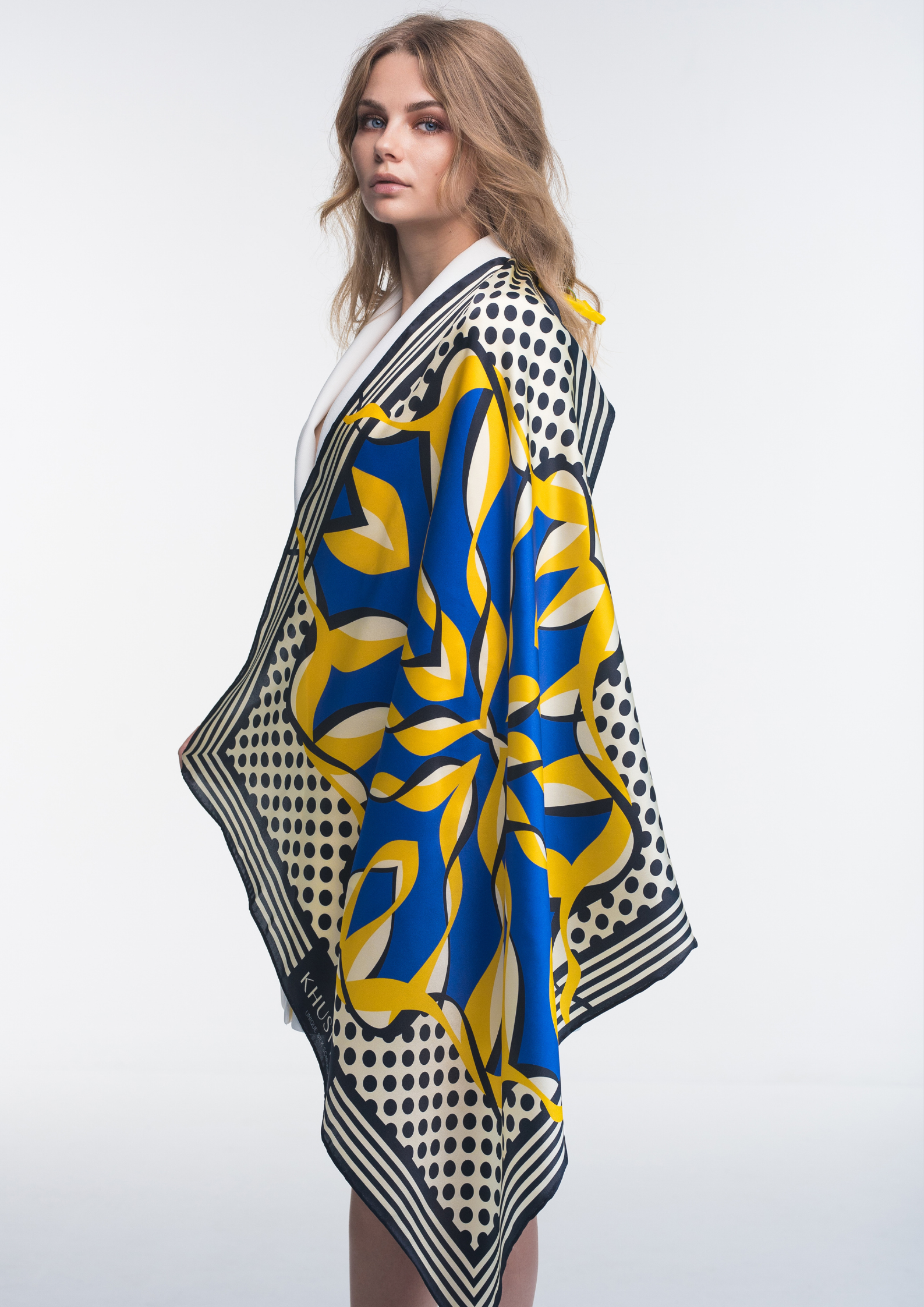 Foulard en soie Bourdon Ukrainien